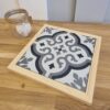 Dessous de plat Bois et carrelage Noir Gris et Blanc – Image 4