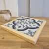 Dessous de plat Bois et carrelage Noir Gris et Blanc – Image 5